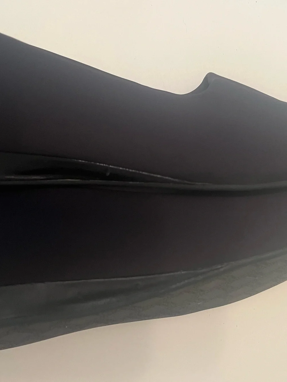 Vionic sleek black